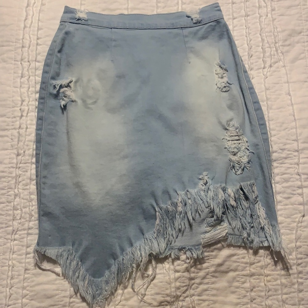 FASHION NOVA JEAN SKIRT